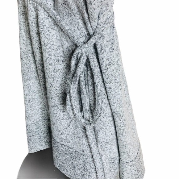 Caslon Heathered Gray Peplum Tie Waist Top - Picture 4 of 8